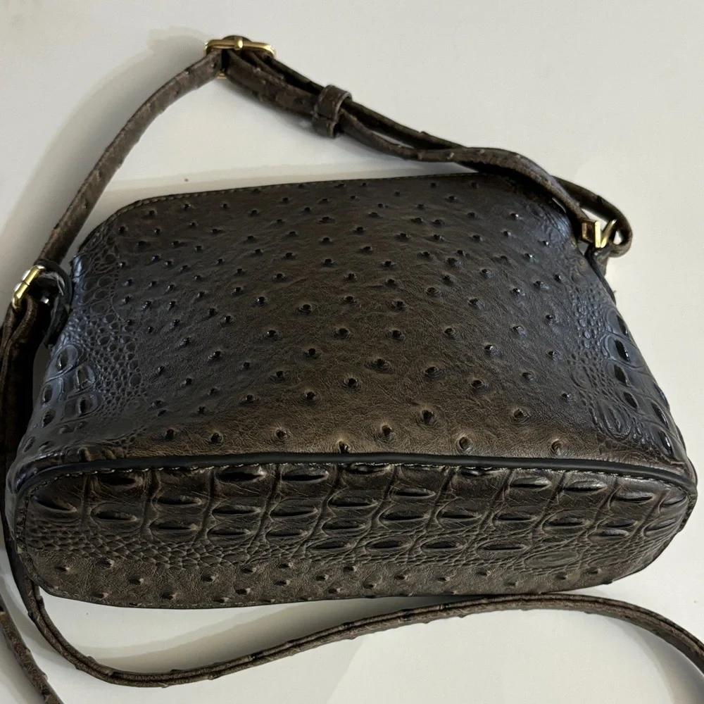 Brown Faux Croc and Ostrich Embossed Shoulder/Crossbody Bag with Gold Zip NWOT - Picture 8 of 8
